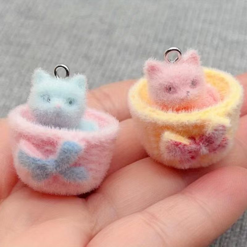 Resin Craft Projects - 4 szt. zawieszek 3D z żywicy