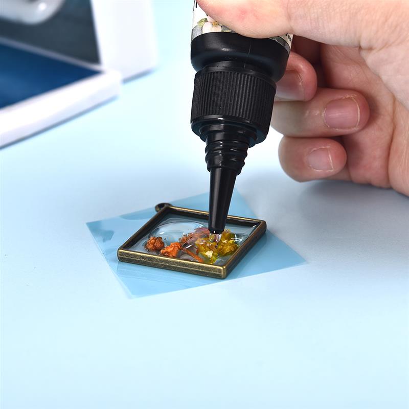 Twardy klej żywiczny, utwardza – Epoxy Uv Resin Kit recenzja i cena